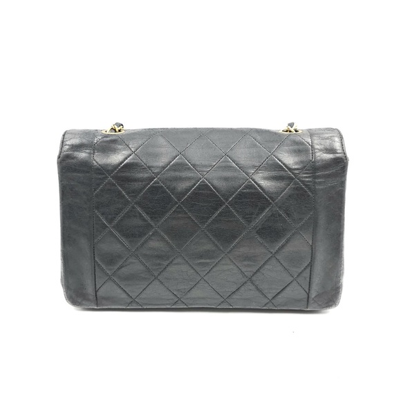 Sale!CHANEL Diana Flap Bag Lambskin Medium Size - Picture 6 of 16